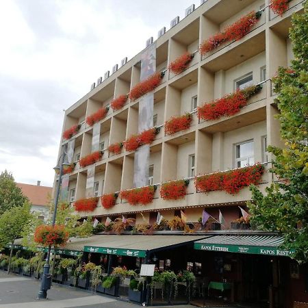 Hotel Kapos Капошвар Екстер'єр фото