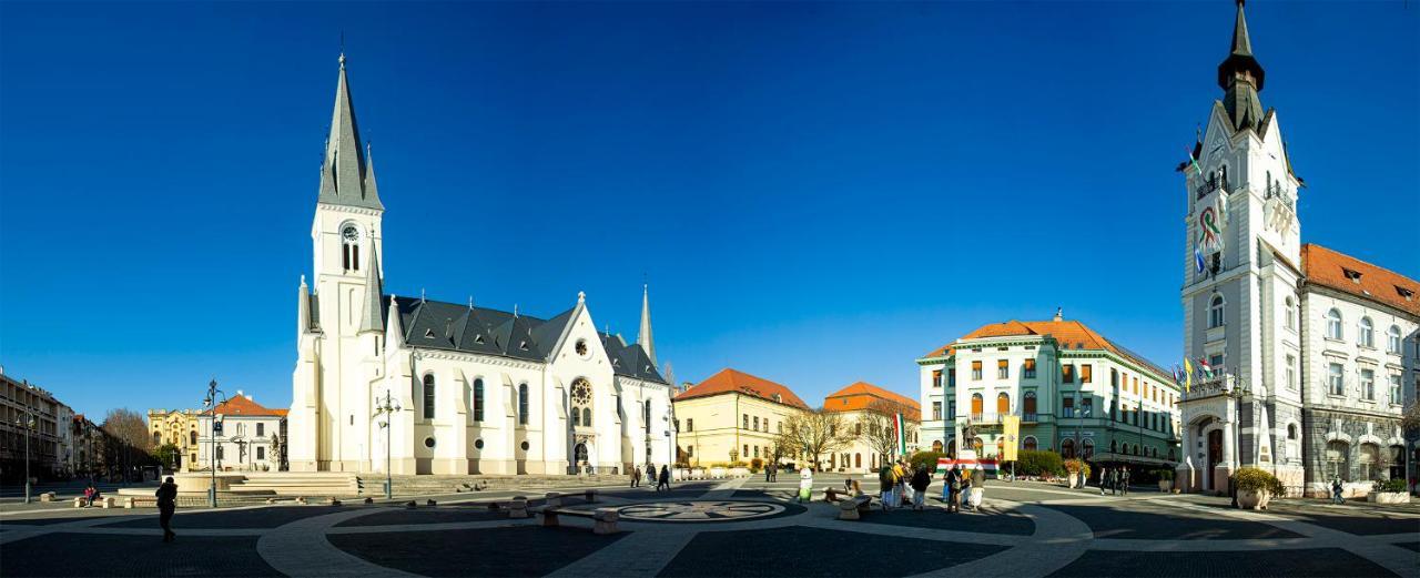 Hotel Kapos Капошвар Екстер'єр фото