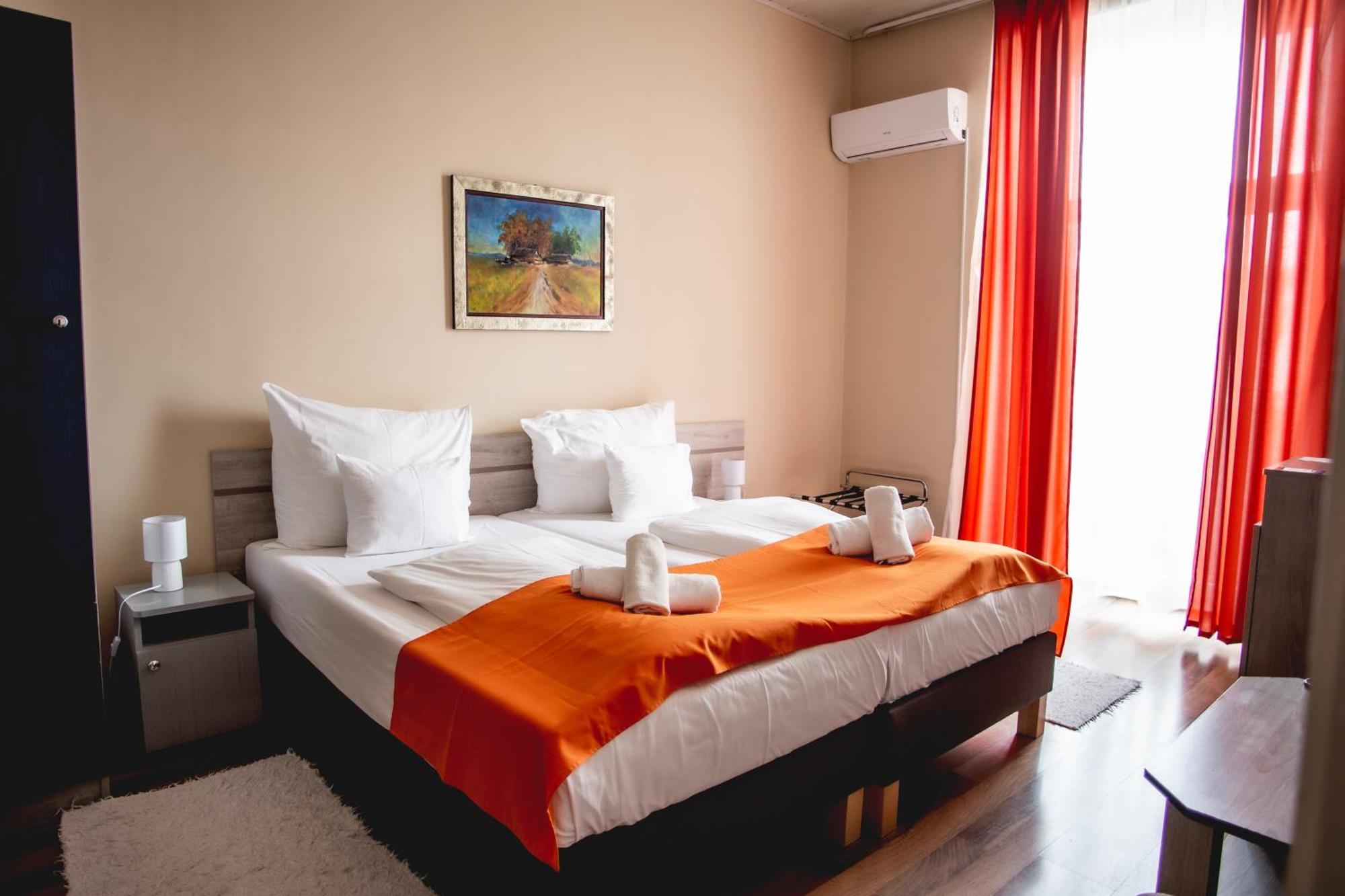 Hotel Kapos Капошвар Екстер'єр фото
