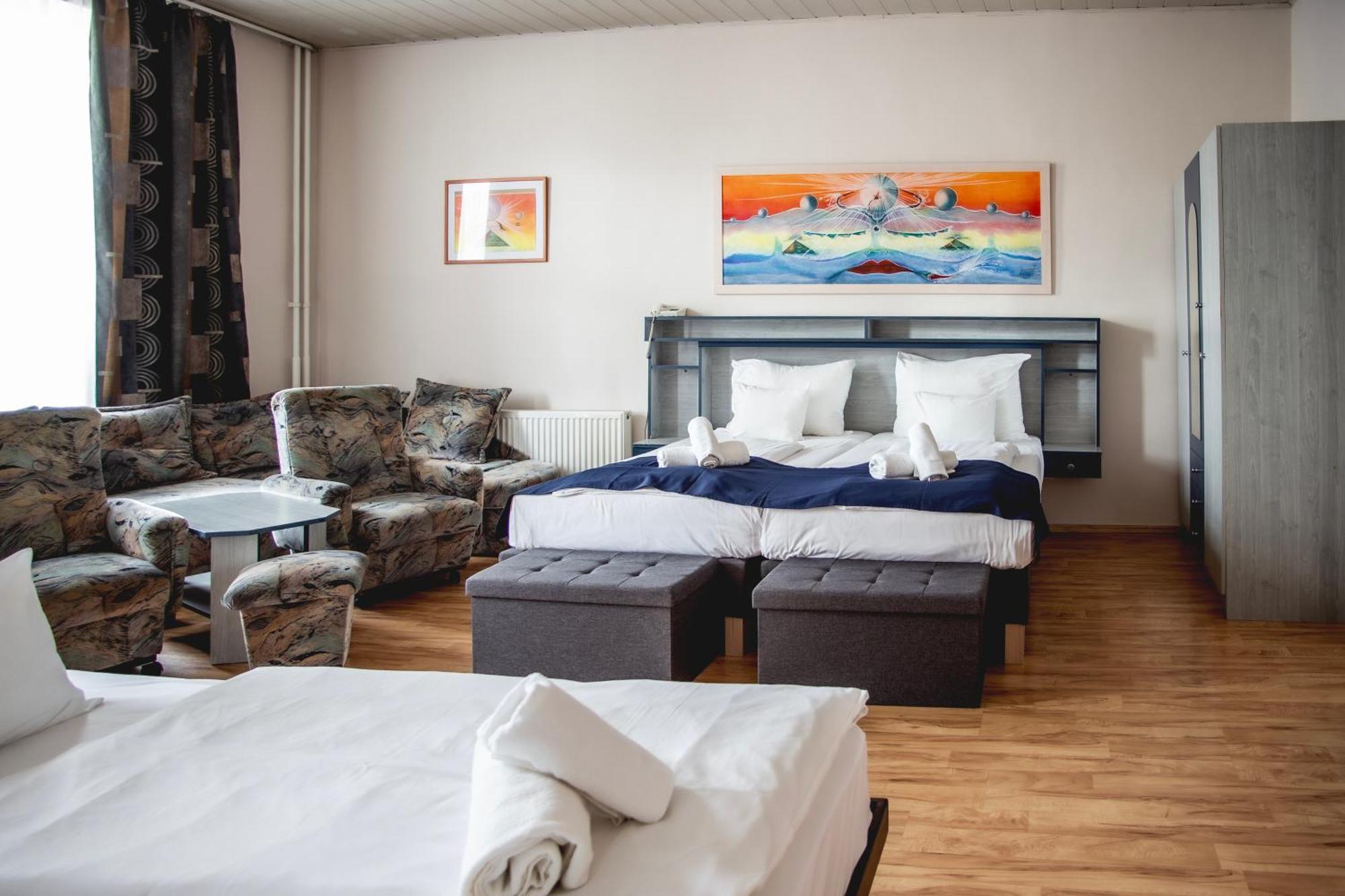 Hotel Kapos Капошвар Екстер'єр фото